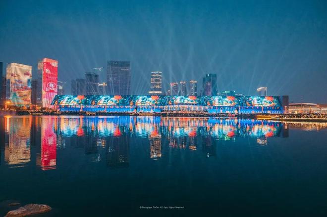 大屋檐下吃着火锅来过年ky开元棋牌就在明天!(图6) 大屋檐下吃着火锅来过年ky开元棋牌就在明天!(图6)